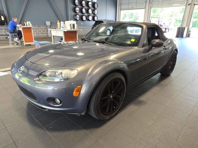 Used 2008 MAZDA MX-5 Miata Grand Touring RWD image 11