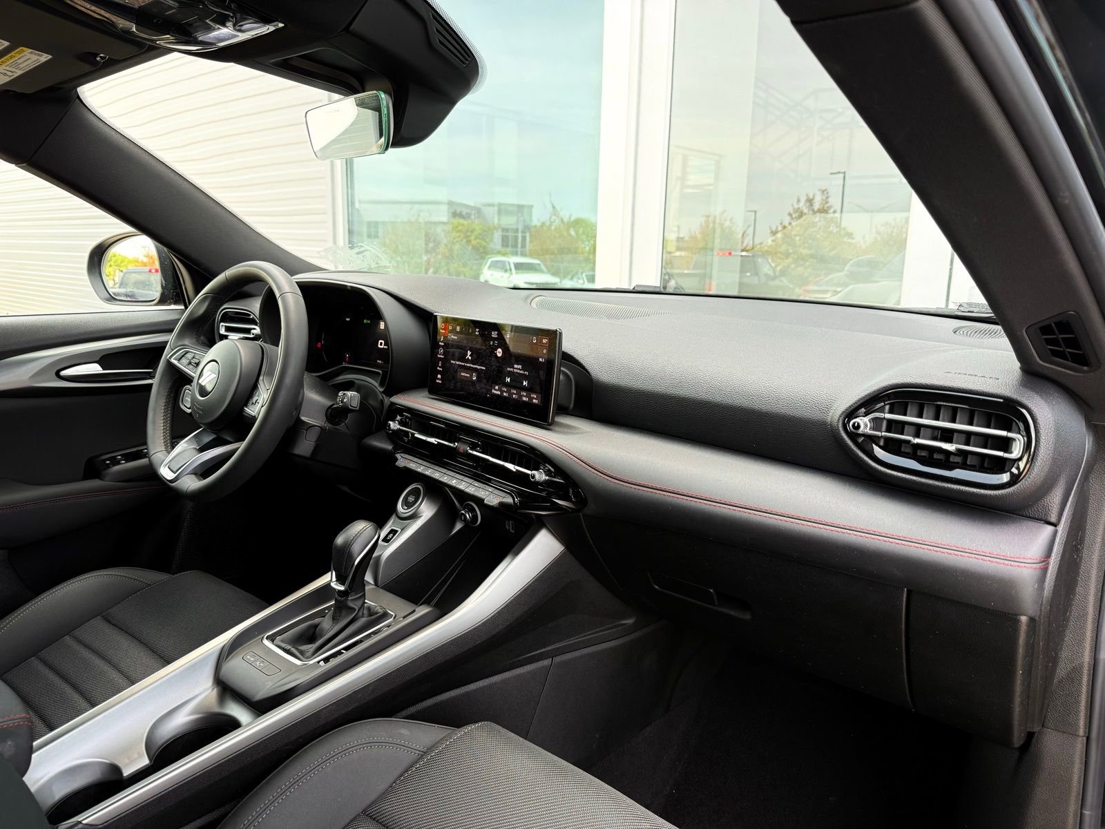 Used 2024 Dodge Hornet GT w/ GT Blacktop Package image 28