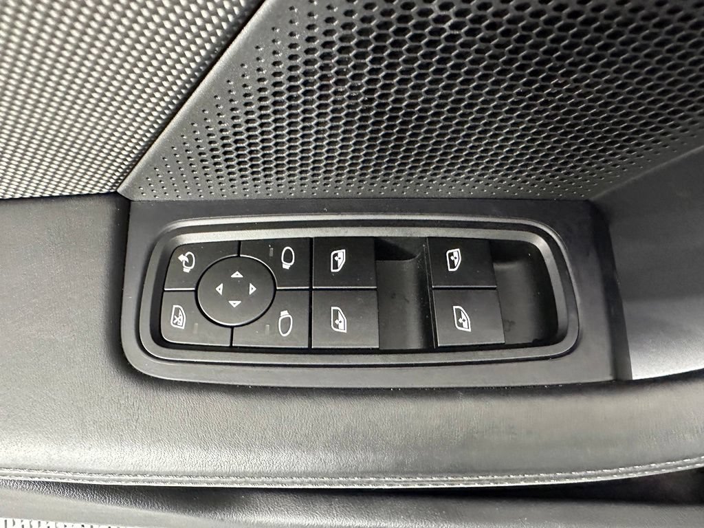 Certified 2024 Porsche Taycan Turbo S w/ Premium Package AWD/4WD image 19