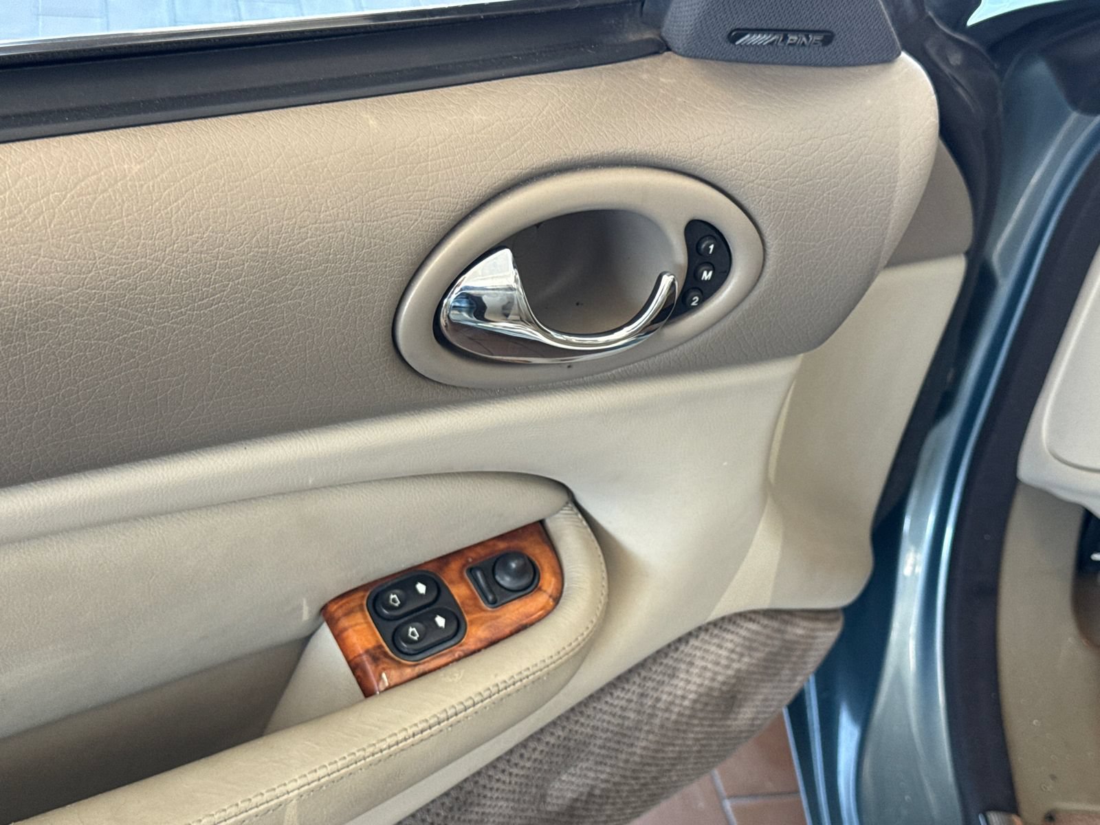 Used 2002 Jaguar XK8 Convertible RWD image 17