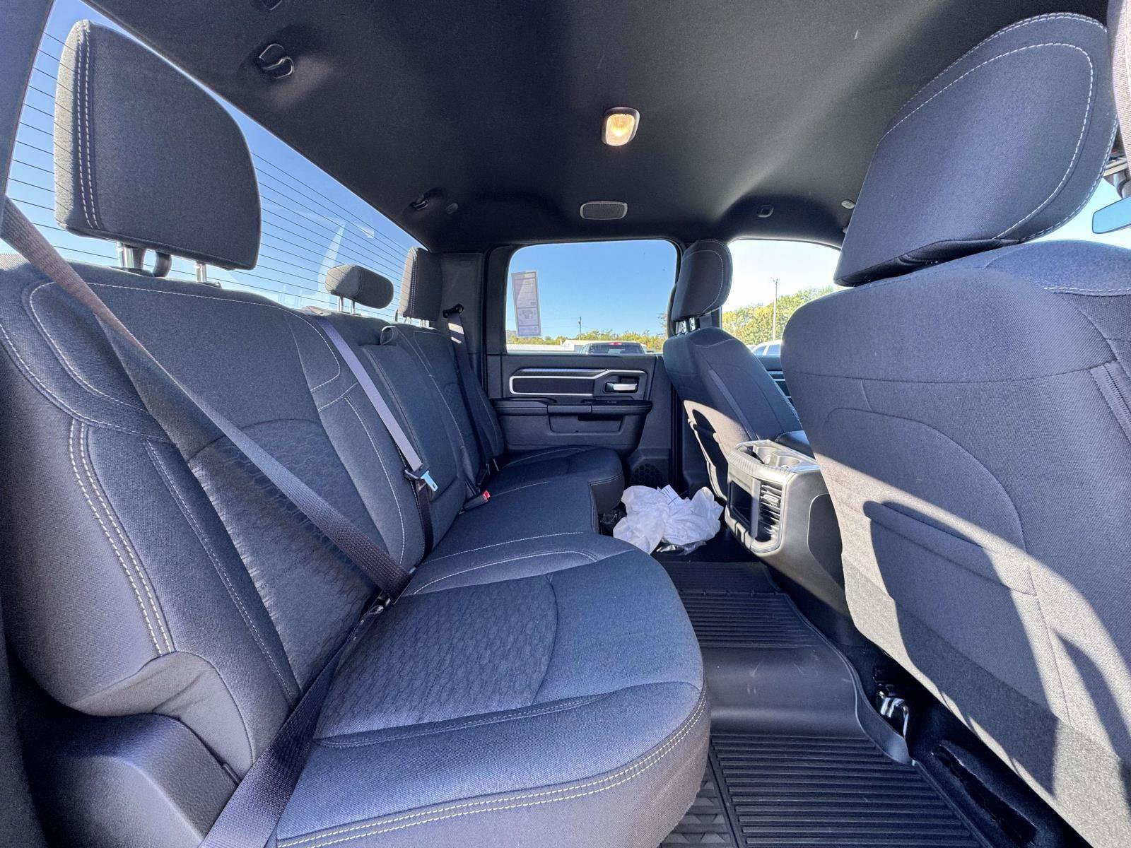 New 2026 RAM 3500 Big Horn AWD/4WD image 17