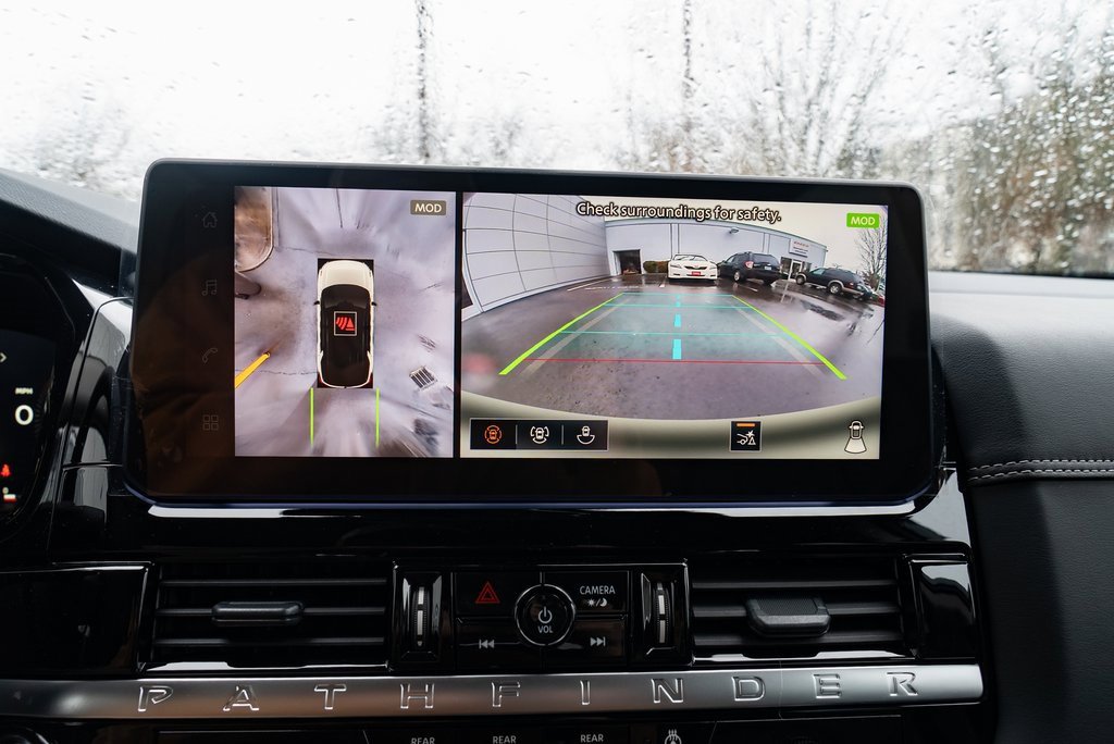 New 2026 Nissan Pathfinder Platinum image 18