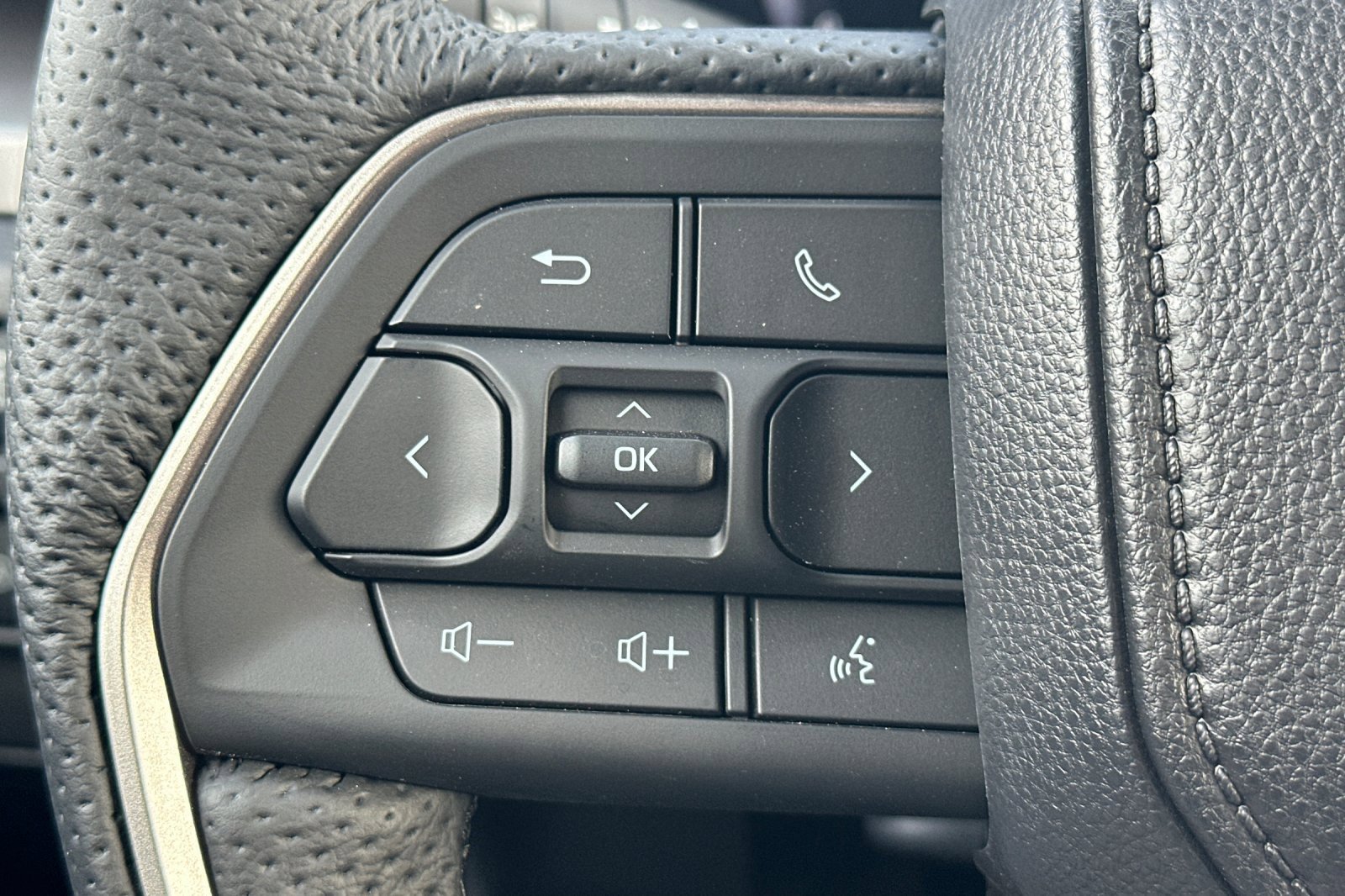 New 2025 Toyota Tacoma TRD Off-Road image 26