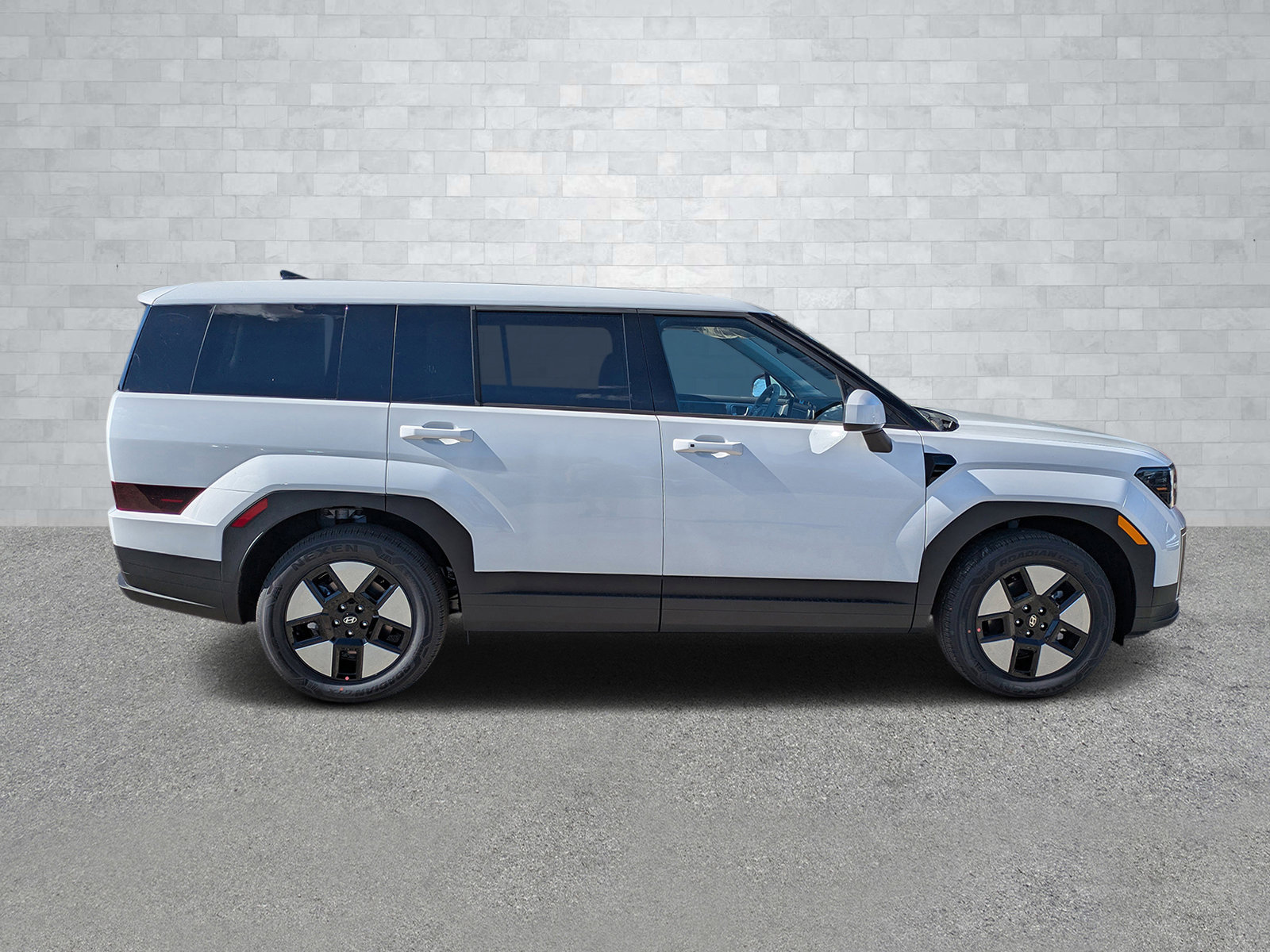 New 2026 Hyundai Santa Fe SE image 4