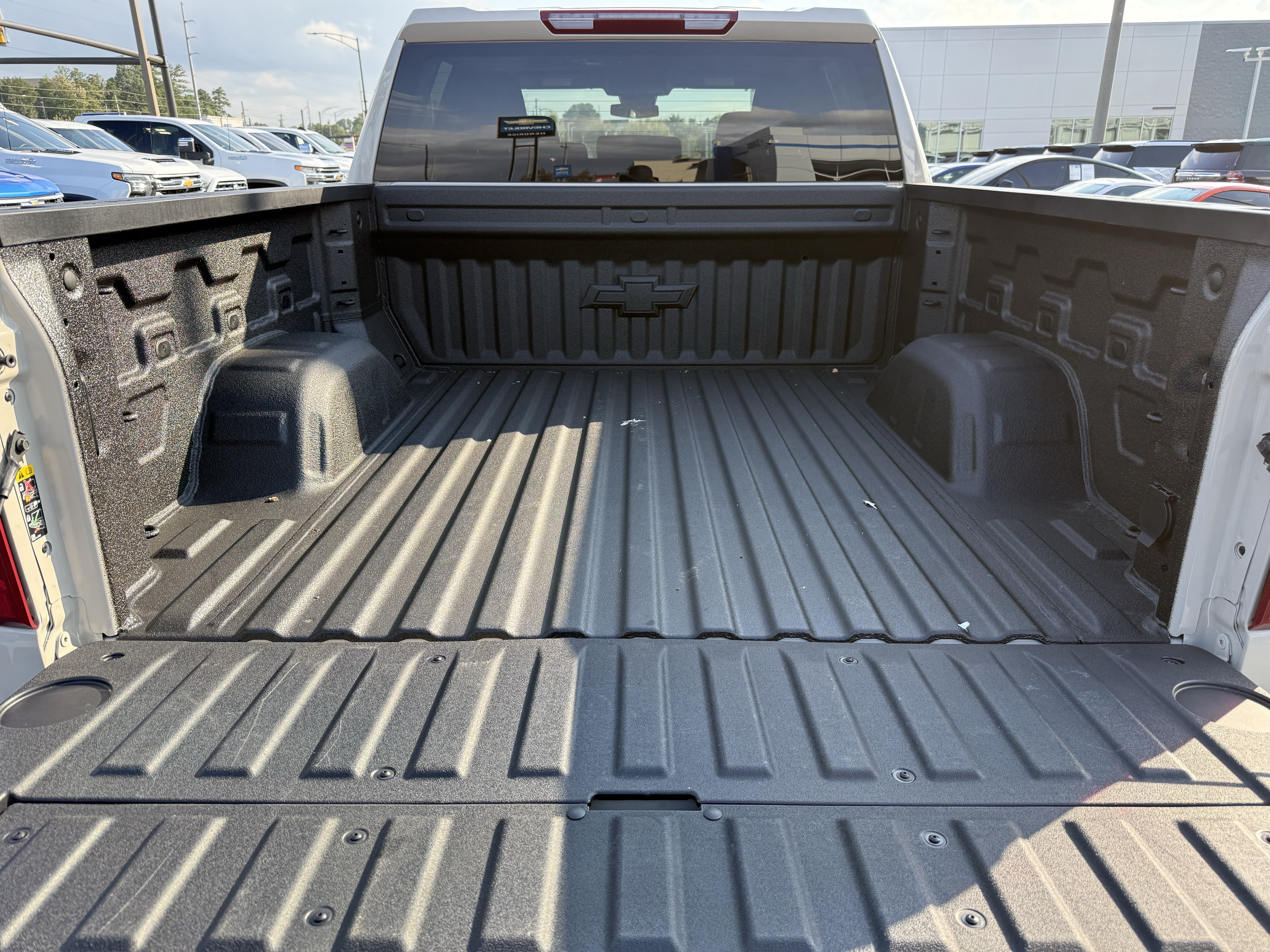 New 2026 Chevrolet Silverado 1500 Custom Trail Boss AWD/4WD image 32