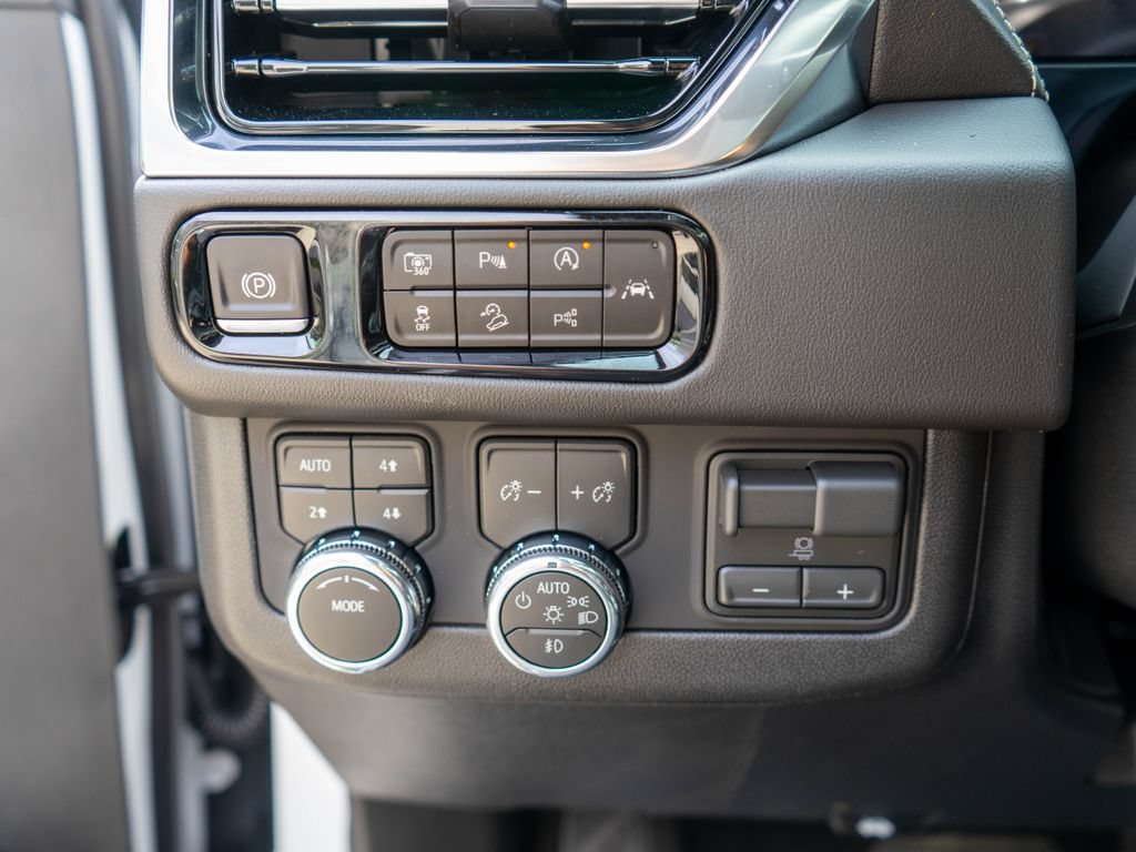 New 2026 GMC Yukon Elevation w/ Elevation Premium Package AWD/4WD image 22