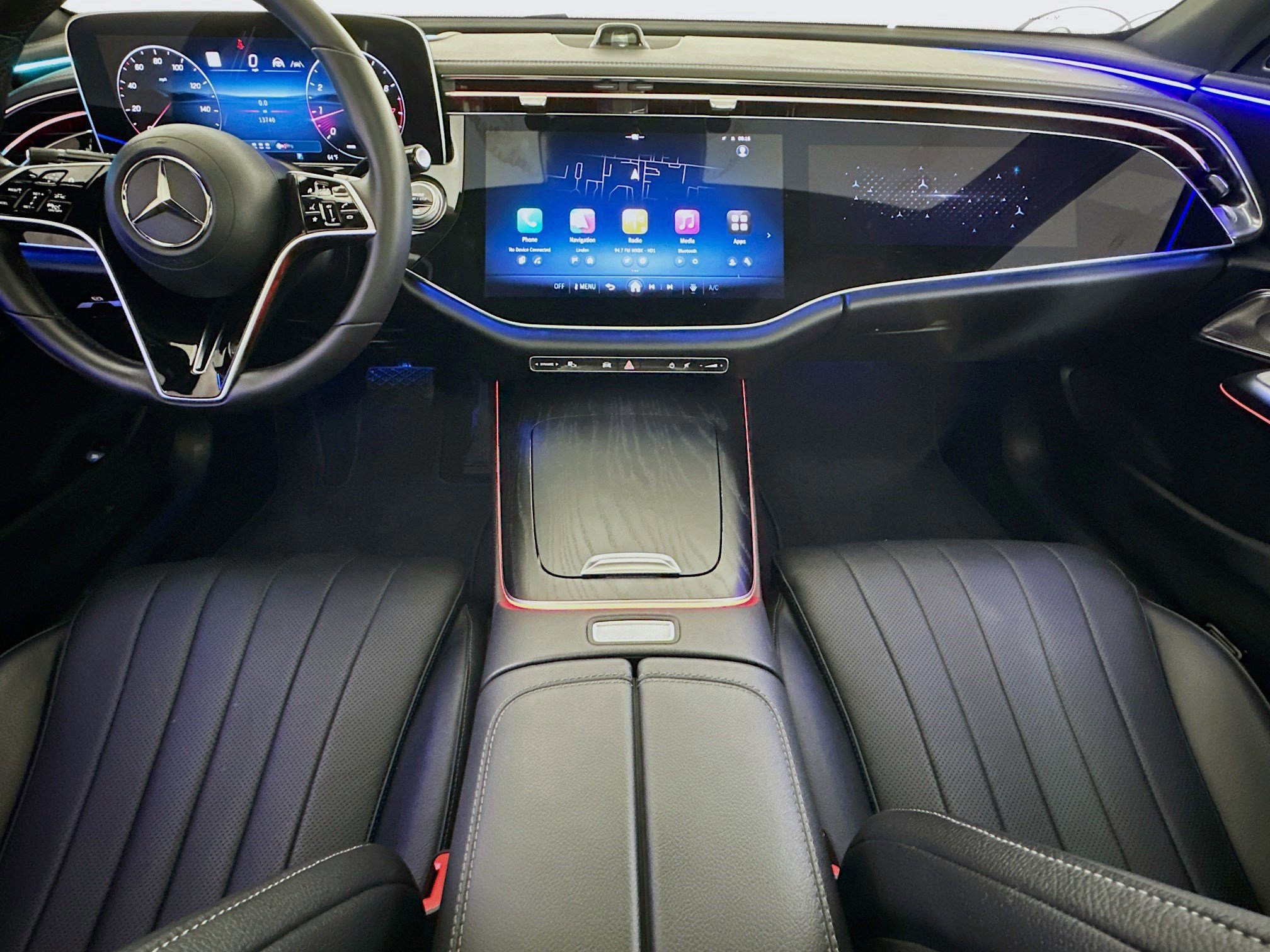 Used 2024 Mercedes-Benz E 350 4MATIC Sedan w/ Airmatic Package image 11