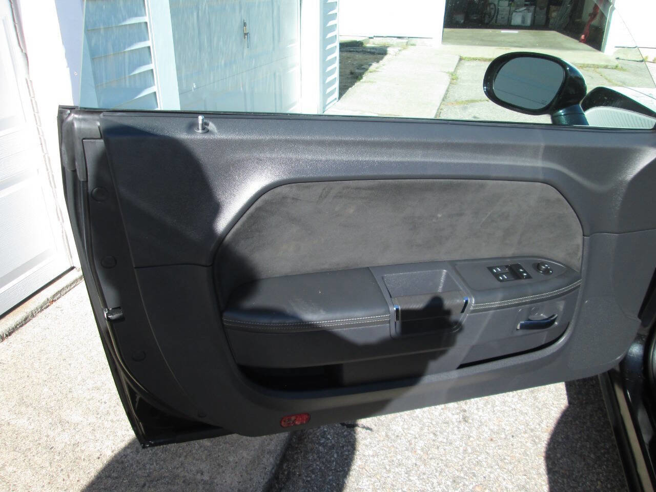 Used 2009 Dodge Challenger SRT8 w/ SRT Option Group II image 21