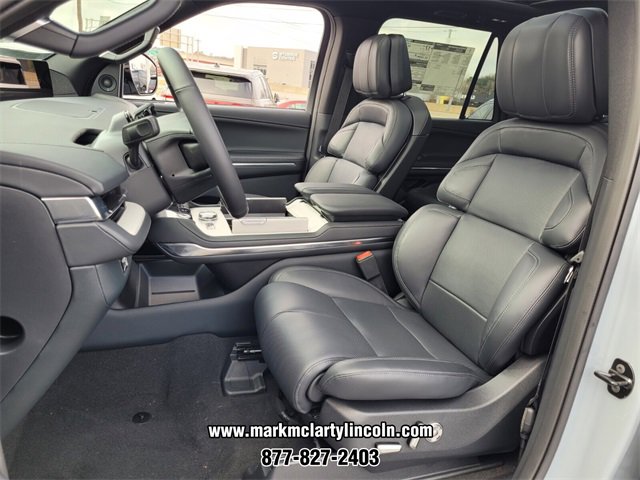 New 2025 Lincoln Navigator L Reserve w/ Jet Appearance Package image 5
