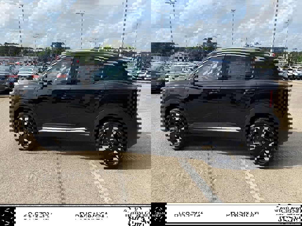 New 2025 Nissan Kicks SR image 14