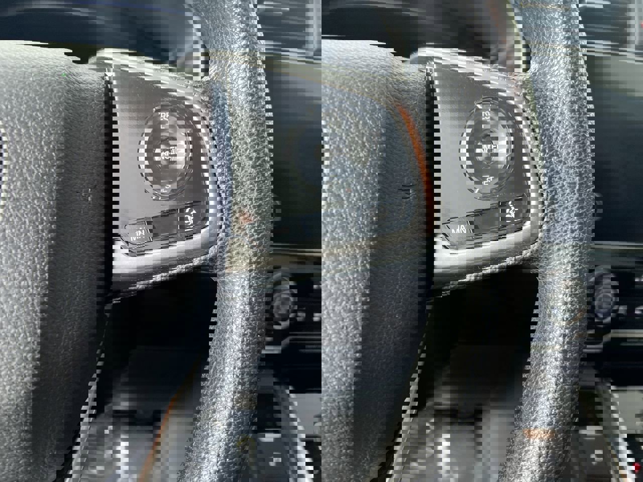 Used 2022 Honda CR-V EX image 18