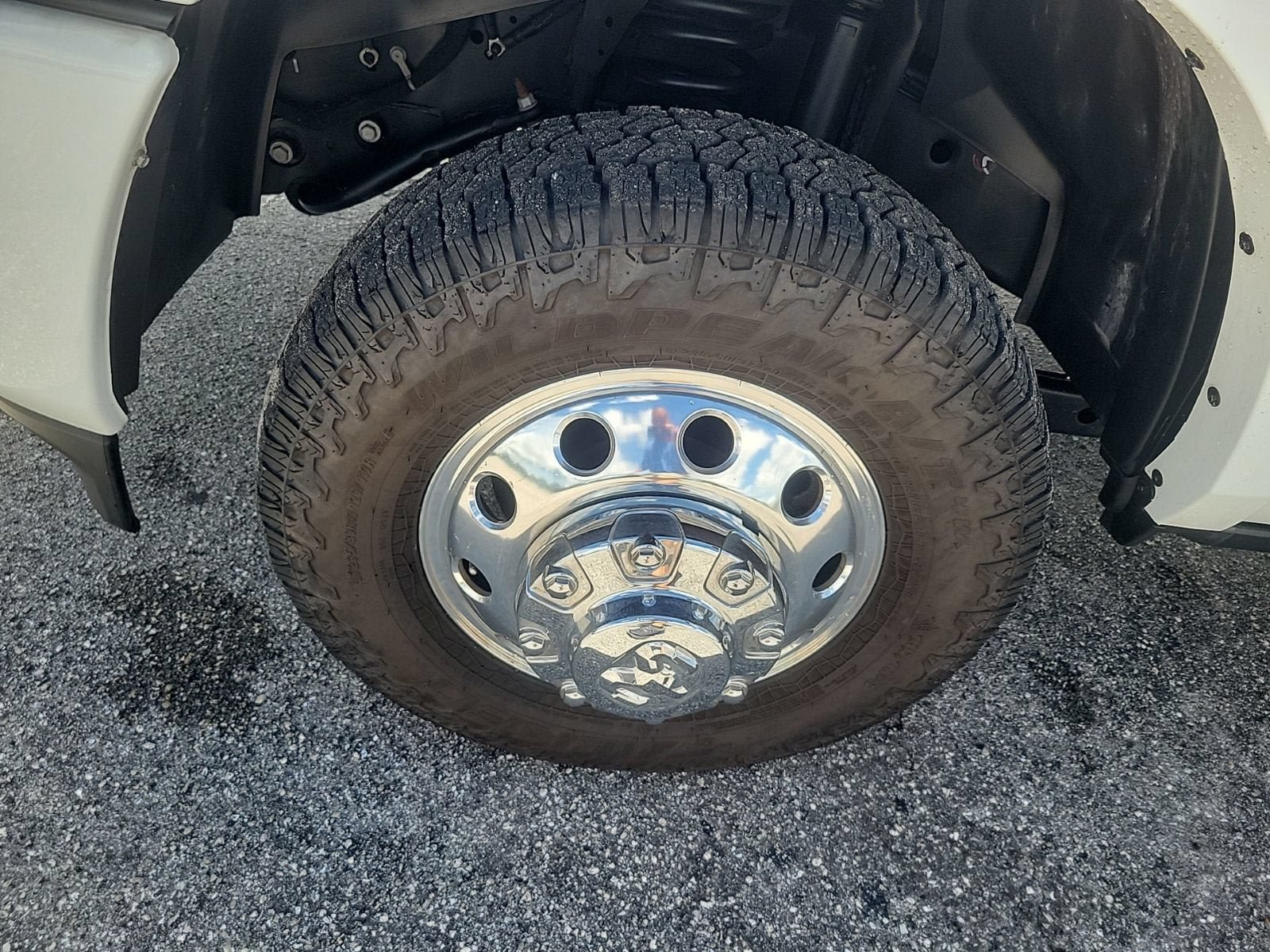 Used 2024 RAM 3500 Limited w/ Safety Group AWD/4WD image 15
