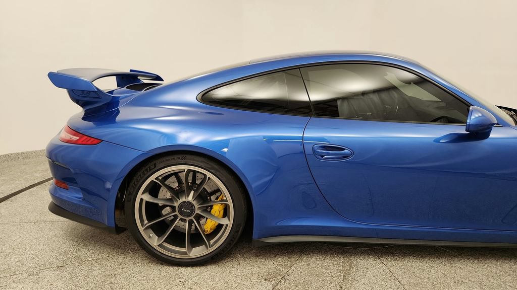 Used 2015 Porsche 911 GT3 RWD image 16