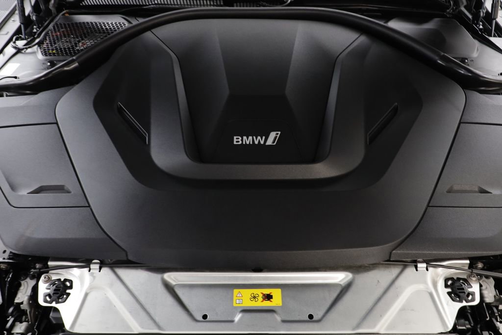 Certified 2025 BMW i4 xDrive40i image 24