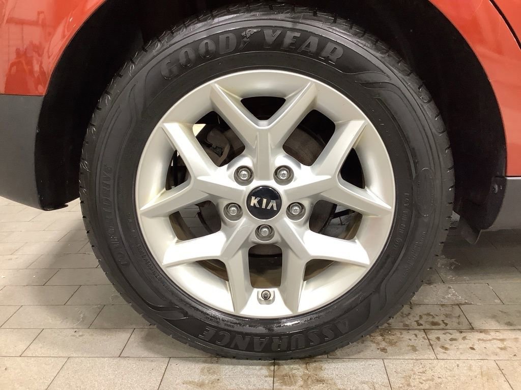 Certified 2020 Kia Soul S image 27