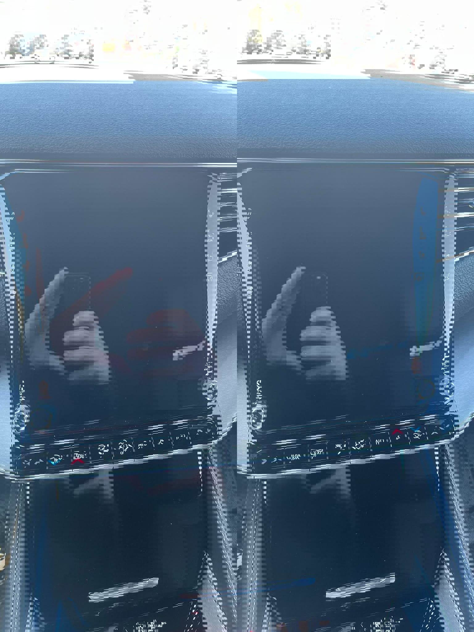 New 2025 Jeep Wagoneer 4WD image 13