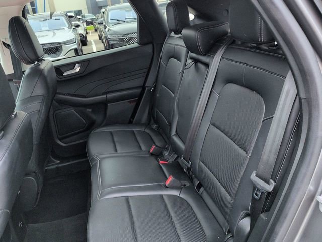 Certified 2021 Ford Escape Titanium w/ Class II Trailer Tow Package AWD/4WD image 13