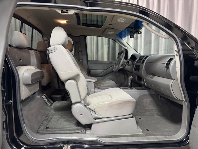 Used 2006 Nissan Frontier XE w/ (G01) XE Preferred Pkg image 11