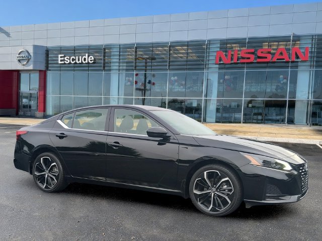 Certified 2023 Nissan Altima 2.5 SR w/ SR Premium Package