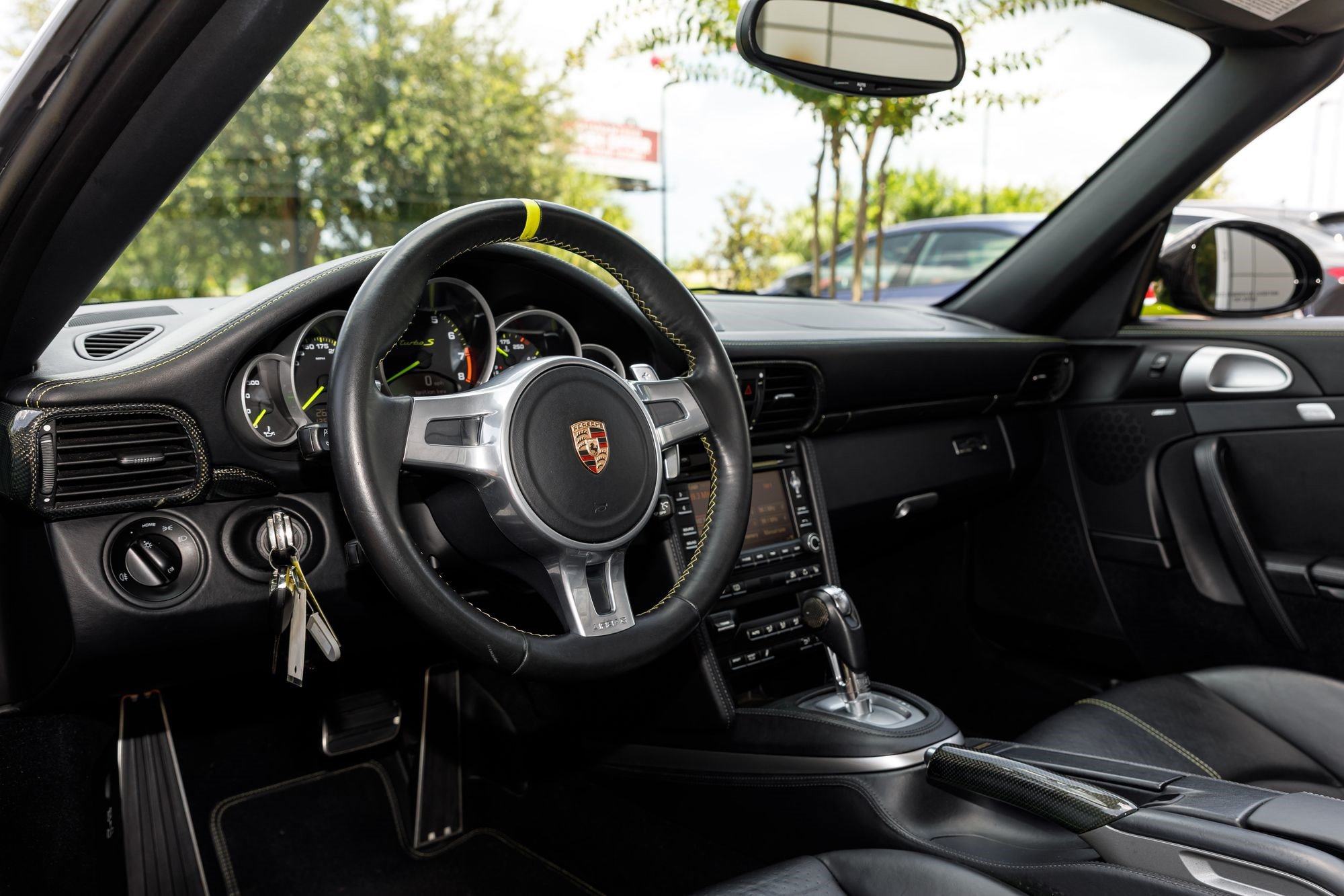 Used 2012 Porsche 911 Turbo S AWD/4WD image 9