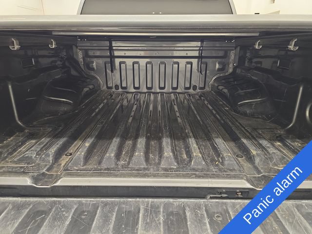 Used 2024 Nissan Frontier SV AWD/4WD image 14
