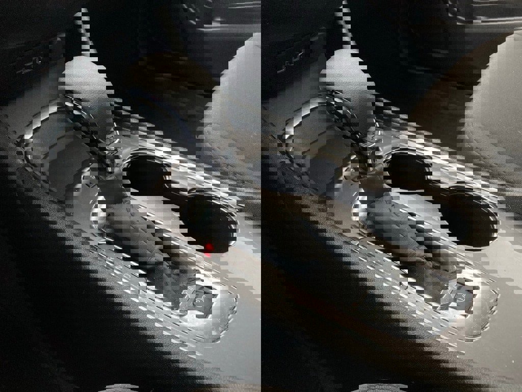 Used 2025 Chevrolet Malibu LT image 24