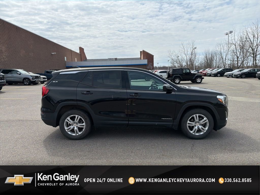 Used 2020 GMC Terrain SLE image 1