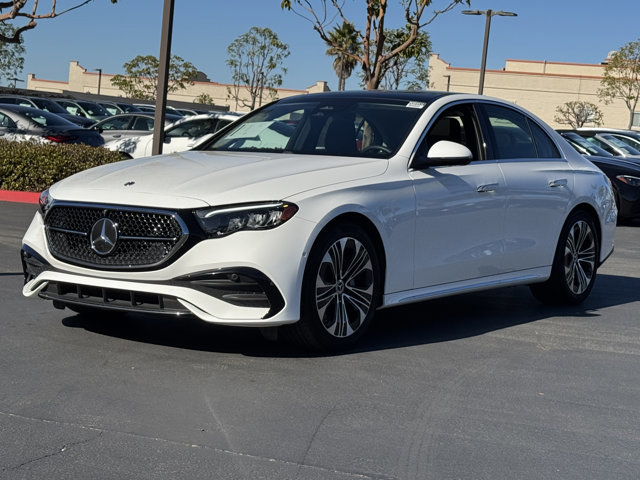Used 2025 Mercedes-Benz E 350 Sedan image 4