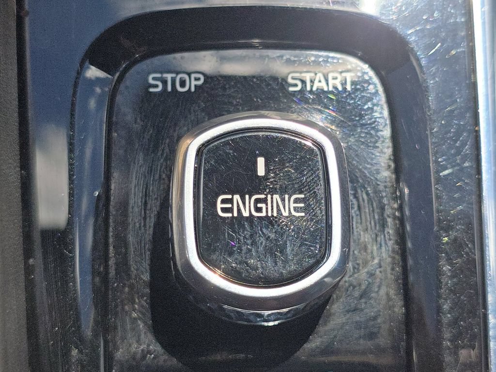 Used 2017 Volvo XC90 T6 Inscription w/ Vision Package AWD/4WD image 37
