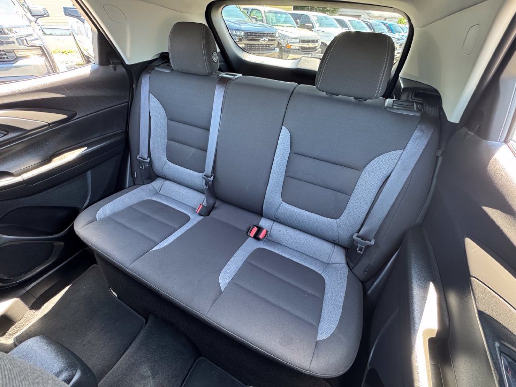 Used 2025 Chevrolet TrailBlazer LT AWD/4WD image 18