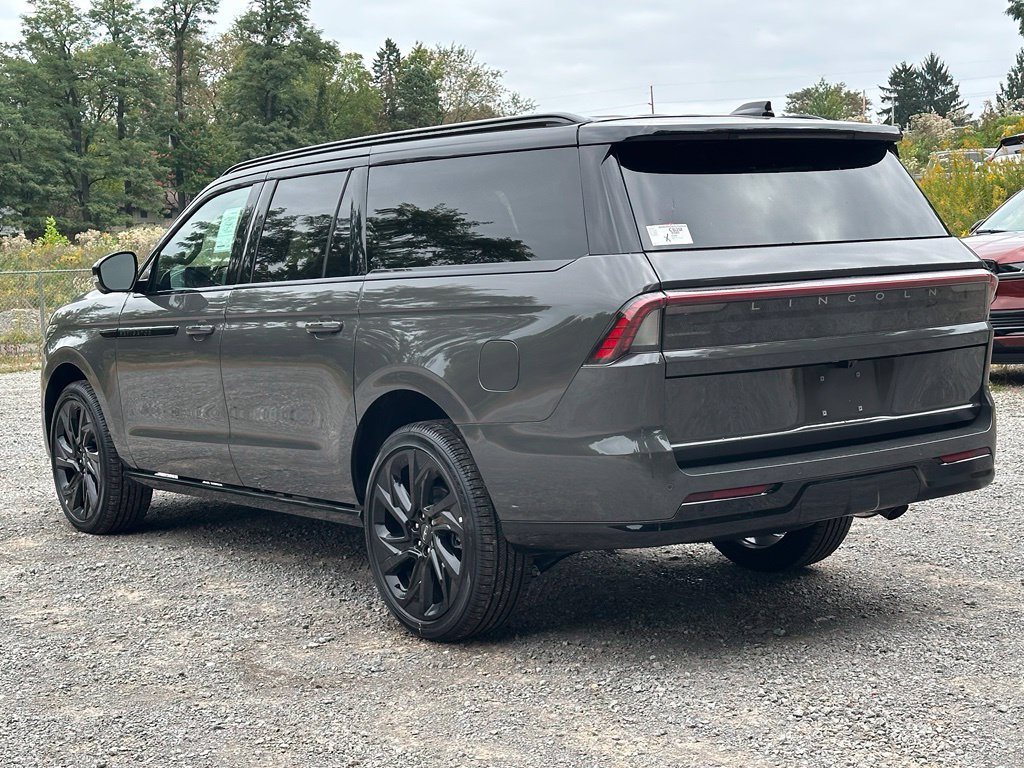 New 2027 Lincoln Navigator L Black Label AWD/4WD image 34