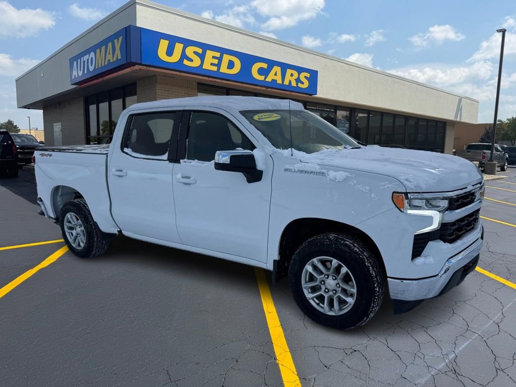Used 2024 Chevrolet Silverado 1500 LT image 4