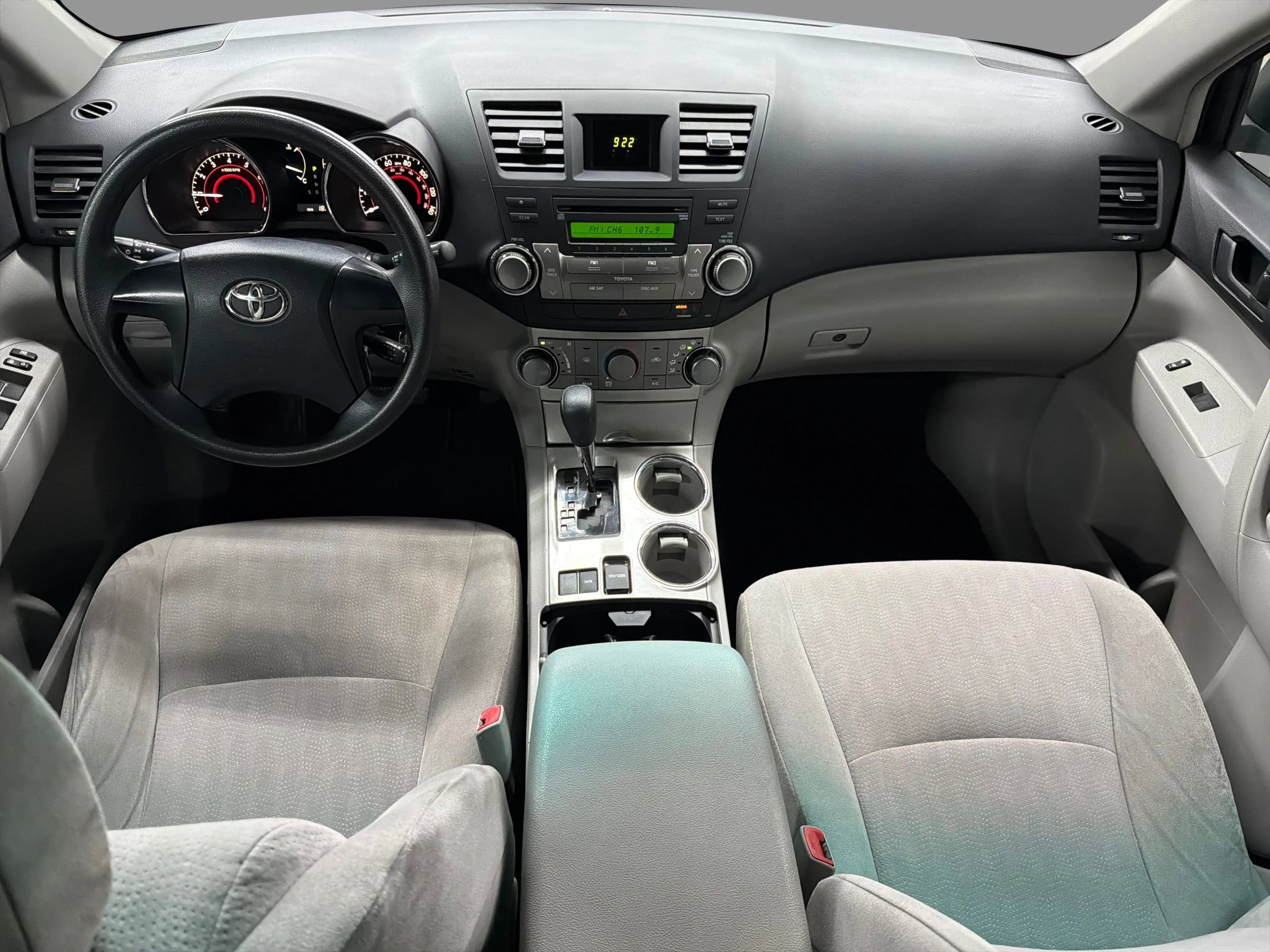 Used 2012 Toyota Highlander FWD image 34