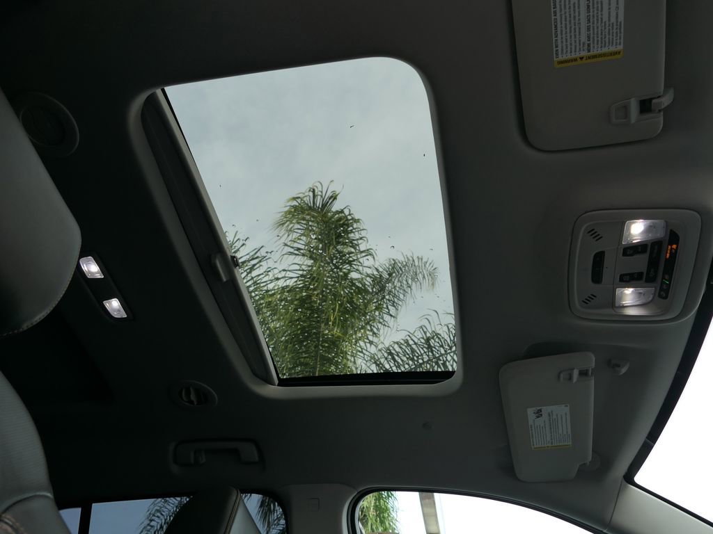 Used 2021 Chevrolet Traverse Premier w/ Redline Edition image 29