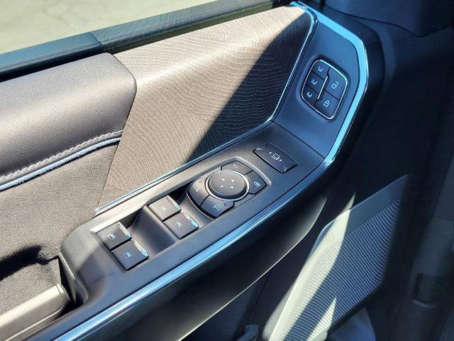 New 2025 Ford F350 Platinum image 13