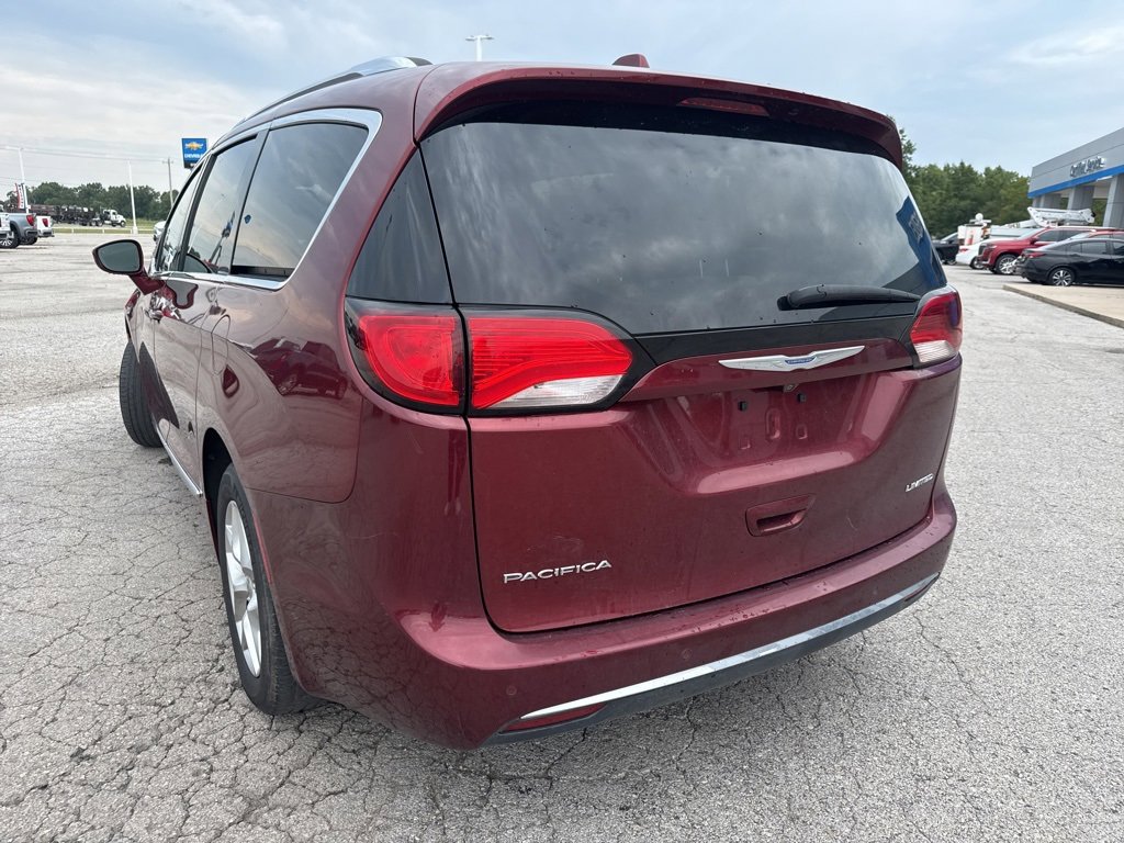 Used 2020 Chrysler Pacifica Limited image 7