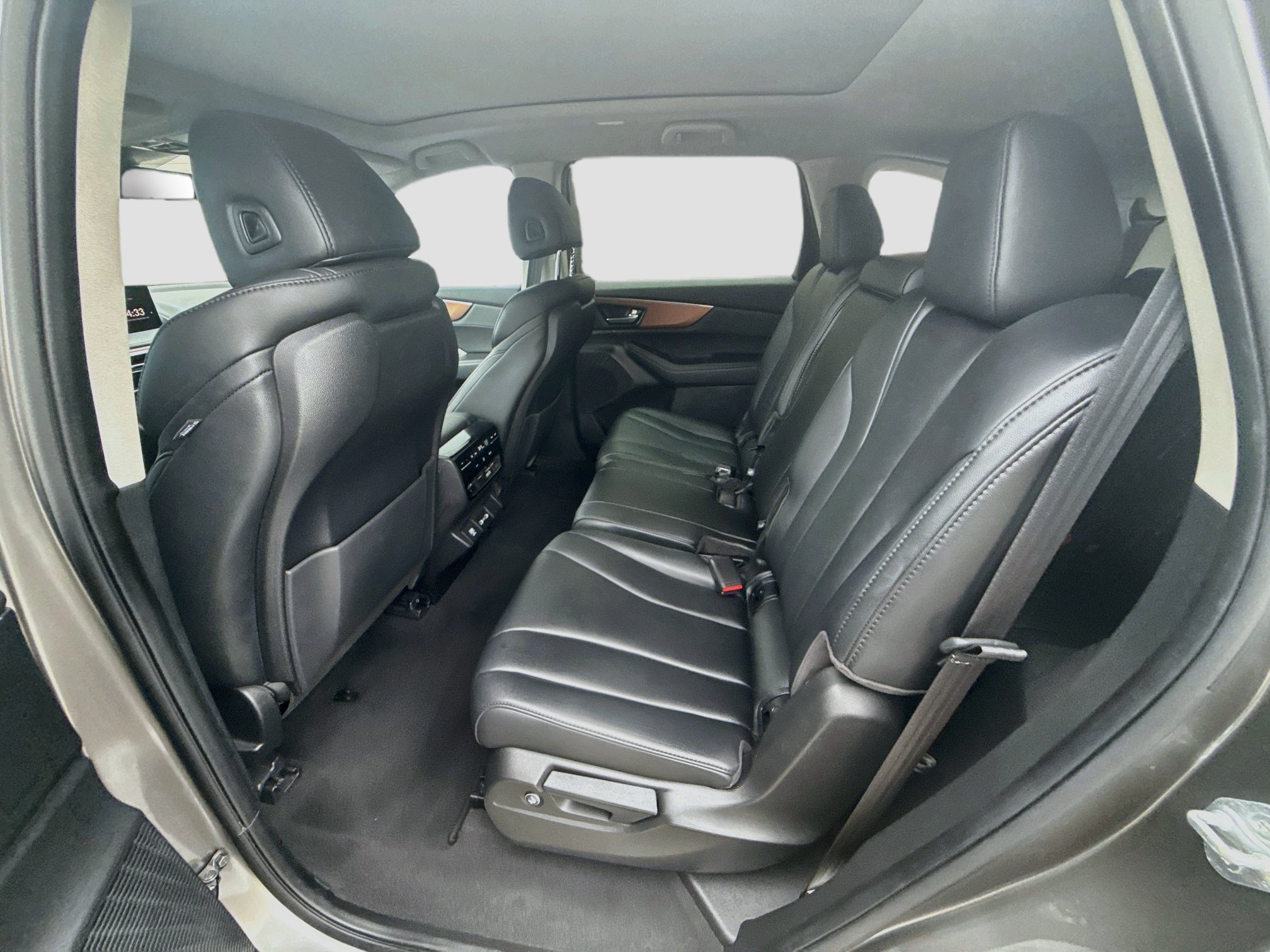 Used 2022 Acura MDX FWD image 24