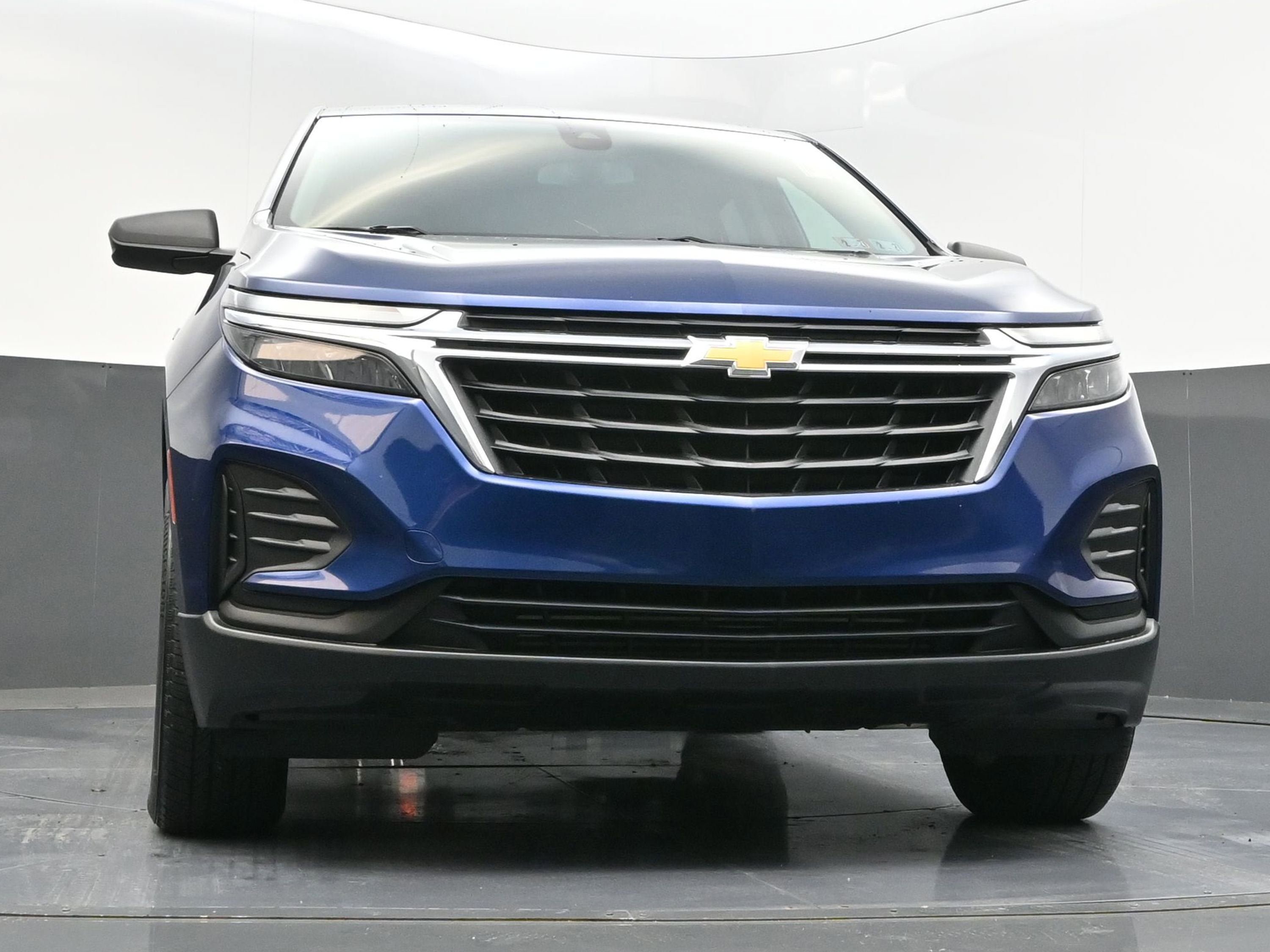 Certified 2022 Chevrolet Equinox LS w/ LS Convenience Package AWD/4WD image 36