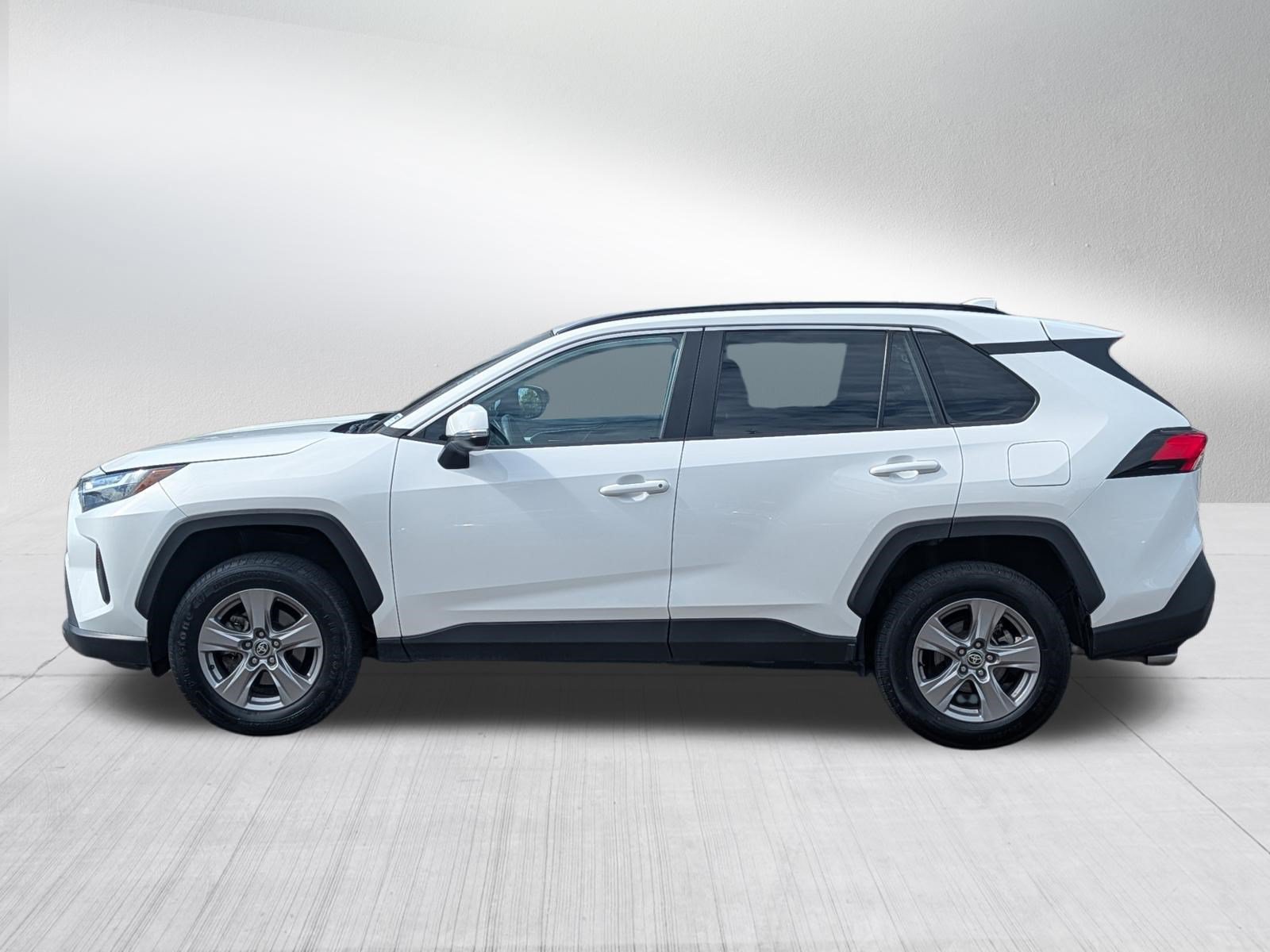 Used 2024 Toyota RAV4 XLE w/ Weather Package AWD/4WD image 4