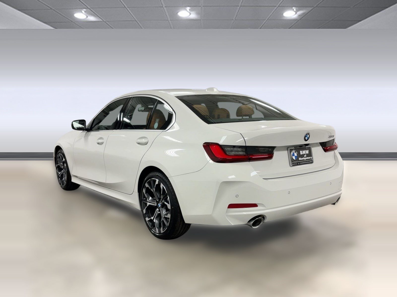 Used 2026 BMW 330i Sedan w/ Premium Package RWD image 2
