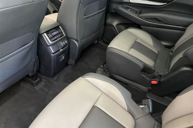 Used 2022 Subaru Ascent Onyx Edition AWD/4WD image 12