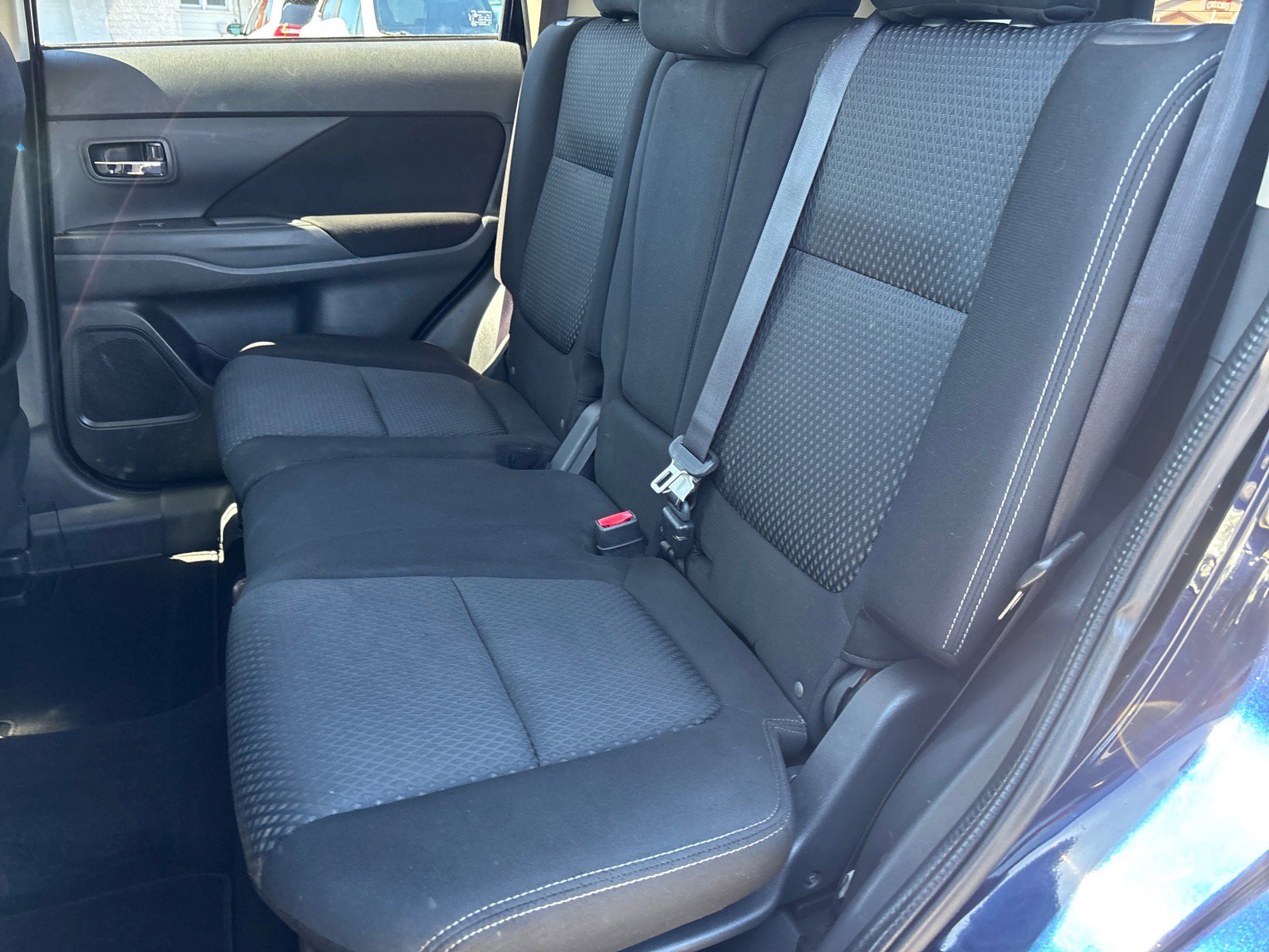 Used 2016 Mitsubishi Outlander SE AWD/4WD image 13