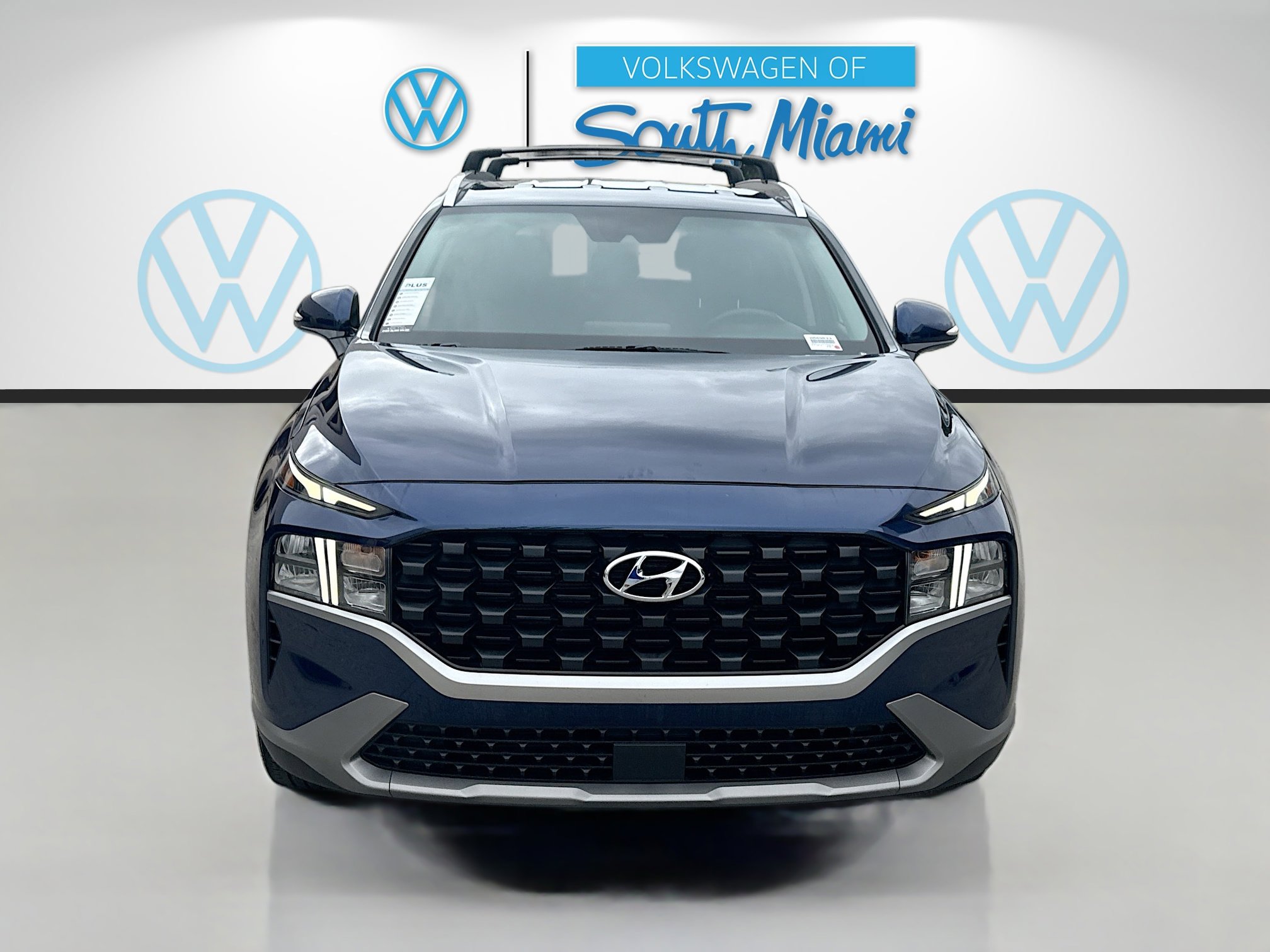 Used 2023 Hyundai Santa Fe SEL image 2
