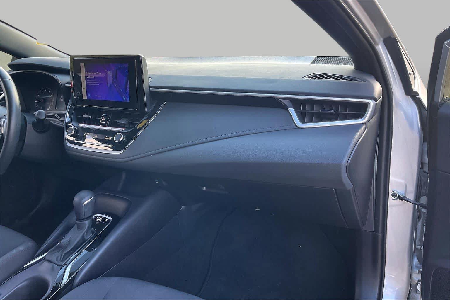 Used 2025 Toyota Corolla SE FWD image 17