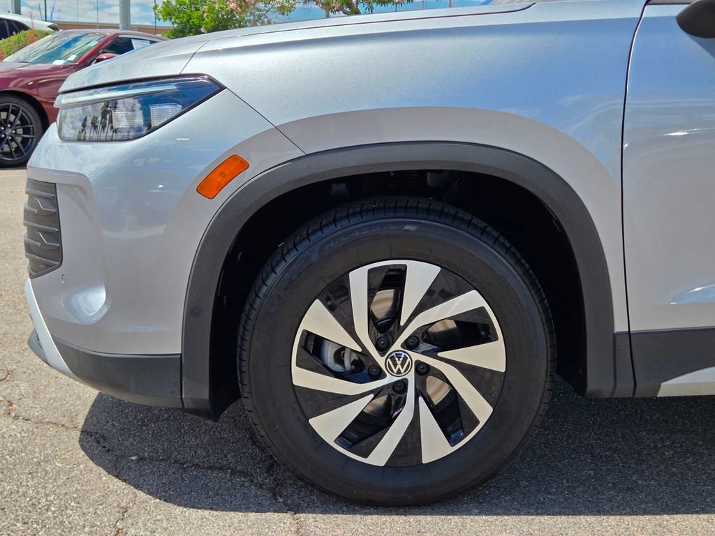 Certified 2025 Volkswagen Tiguan S FWD image 7