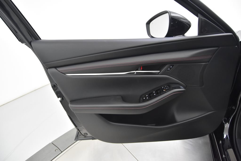 New 2026 MAZDA MAZDA3 Carbon AWD/4WD image 31