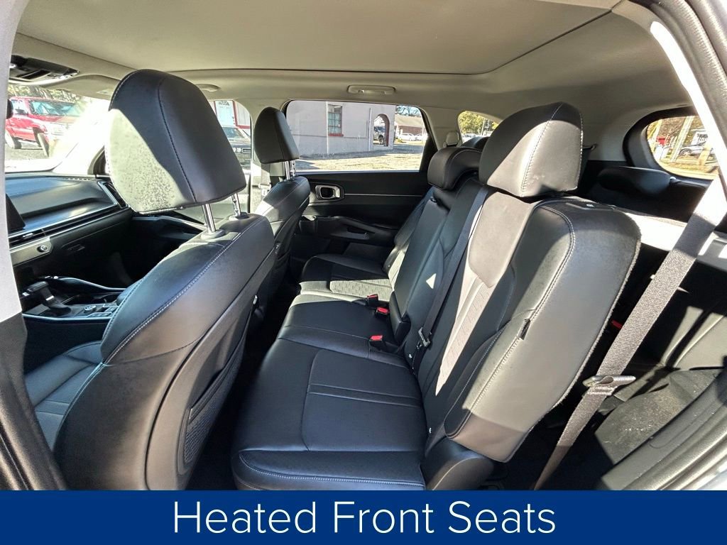 Used 2025 Kia Sorento S w/ Panoramic Sunroof Package image 17