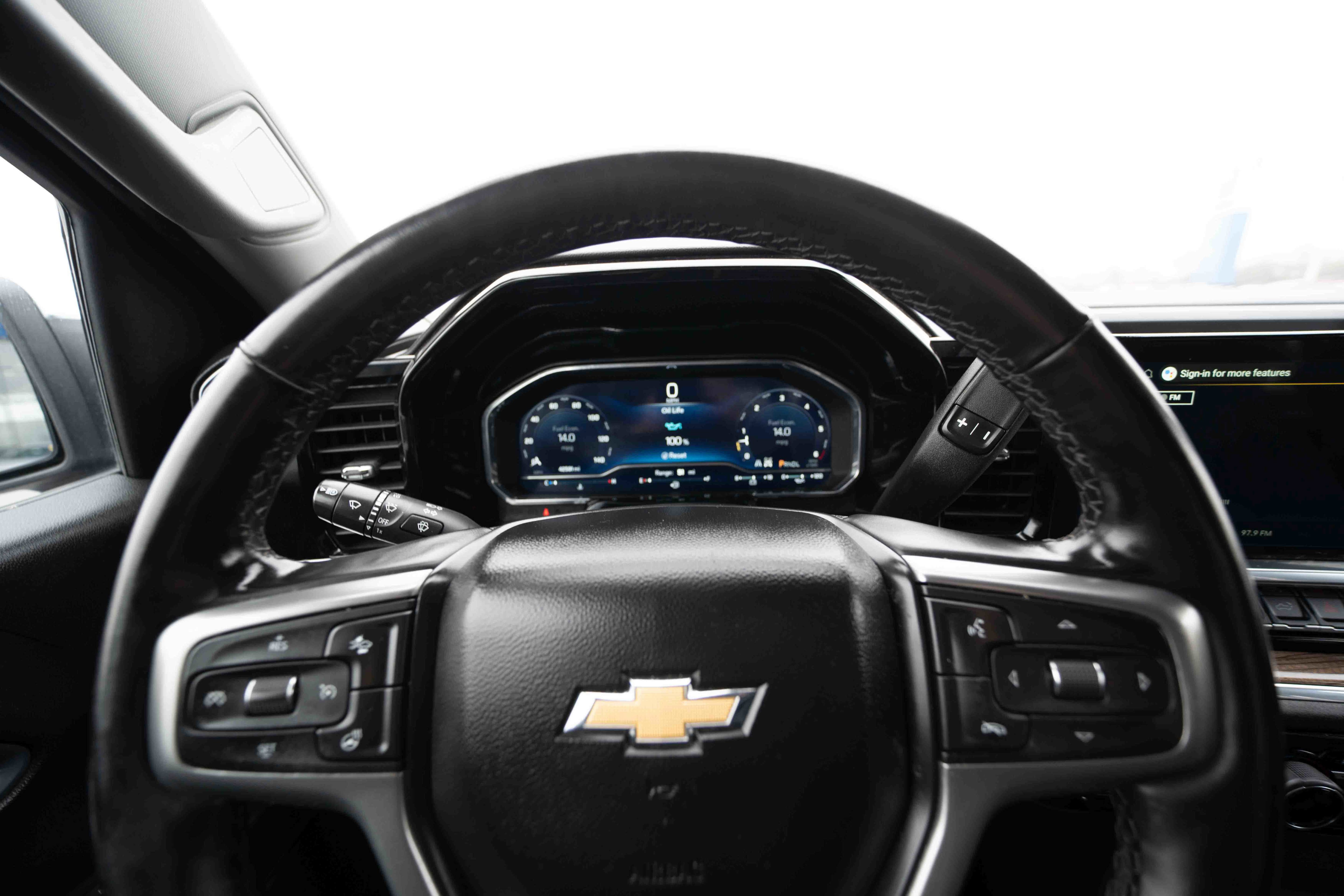 Used 2025 Chevrolet Silverado 1500 LT image 15