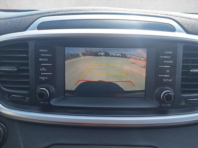 Used 2020 Kia Sorento S FWD image 13