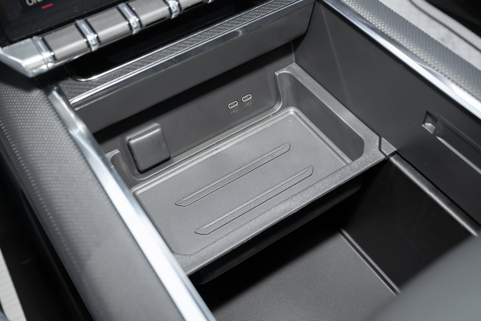 New 2026 GMC Sierra EV Elevation image 32